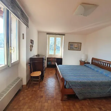 La Casa Sul Tetto Στρέσα